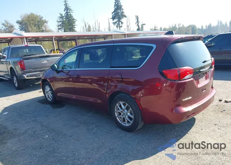 2023 Chrysler Voyager Lx из США, поврежденный, VIN 2C4RC1CG5PR596008